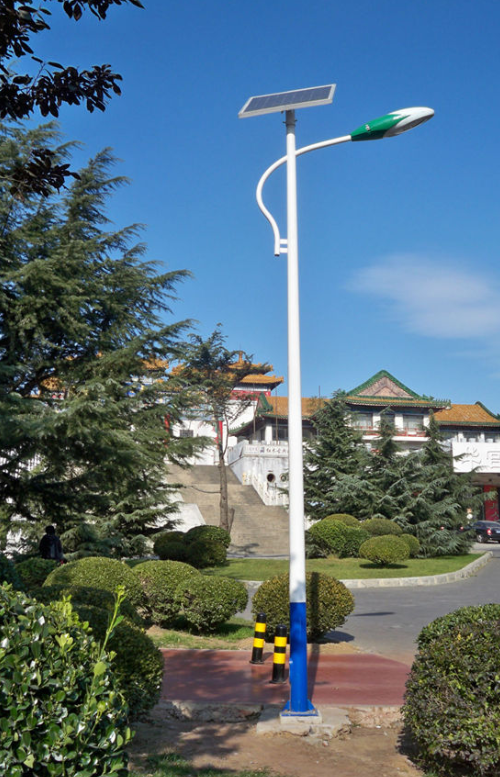 道路太陽能路燈你知道怎么選擇瓦數嗎？